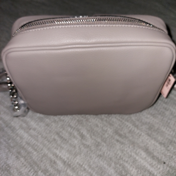Victoria Secret Crossbody Bag New - Picture 3 of 4